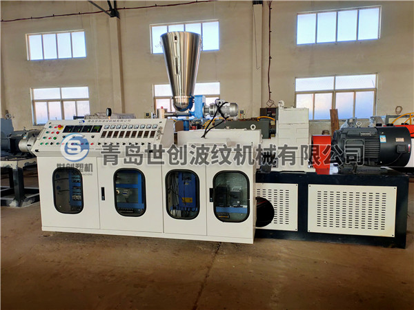 世創(chuàng  )PVC擠出機開(kāi)機流程